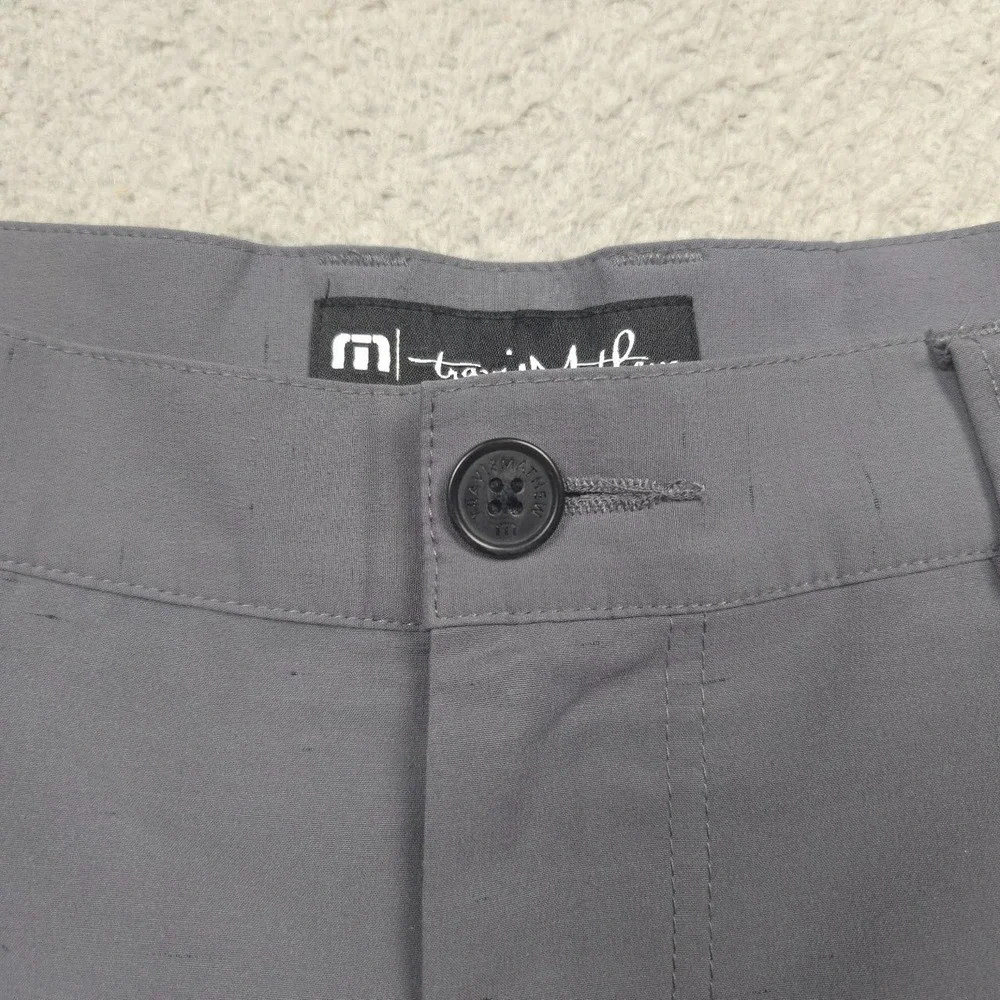 TravisMathew Men's Golf Shorts Size 38 Gray Stretch Flat Front 10.5 Inseam